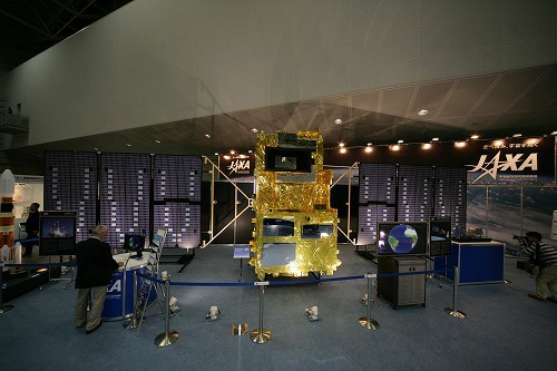 Фотографии с Японской Международной Аэрокосмической Выставки 2008