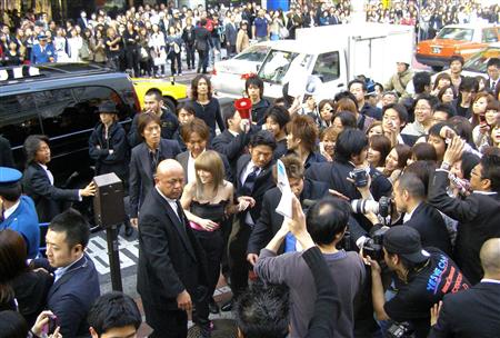 Аюми Хамасаки в Сибуе. 7-е апреля 2009 г. Фото Sankei