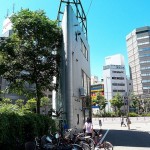 japan_narrow_buildings_12