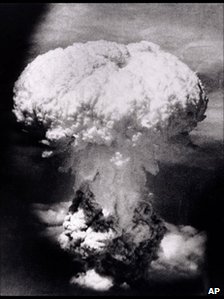 Взрыв в Нагасаки. В ходе двух бомбёжек погибли свыше 180 тыс. человек