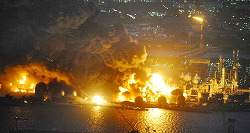 Пожар на нефтеочистительном заводе в Итихаре, префектура Тиба. 11-е марта 2011 г.