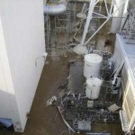 Вода заливает АЭС "Фукусима-1". 11-е марта 2011 г.