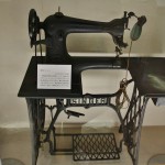 Ножная швейная машинка для кожи фирмы "Зингер", начало XX века